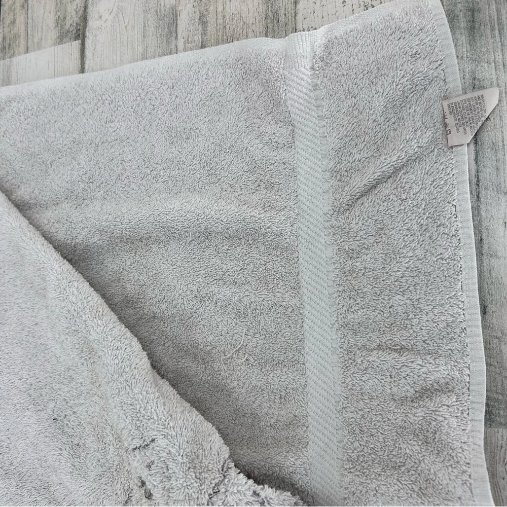 EMBROIDERED PEEKABOO KITTENS CATS BathTOWEL MARTEX BLUE WHITE
